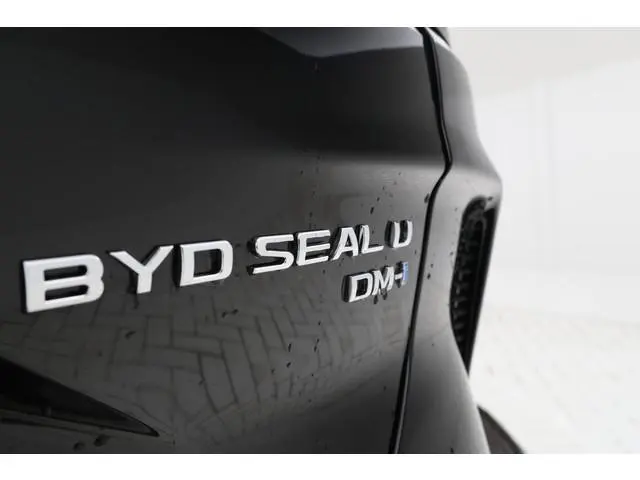 BYD SEAL U