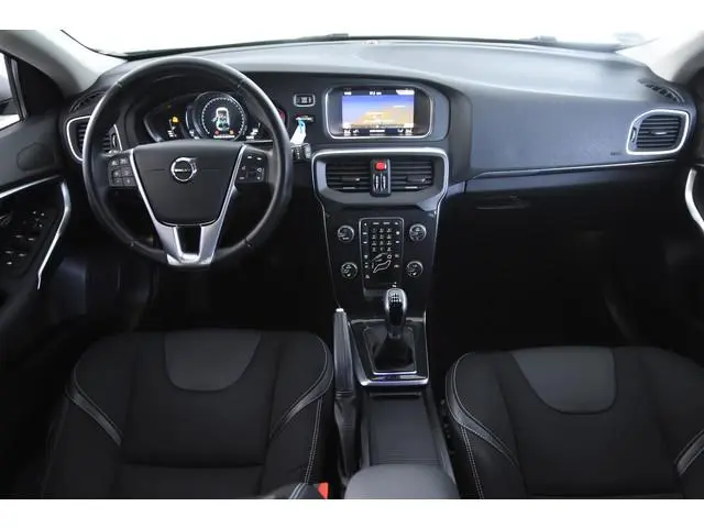 Volvo V40 2.0 T3 Nordic+ *Leer*Navigatie*Stoelverwarming*Trekhaak*