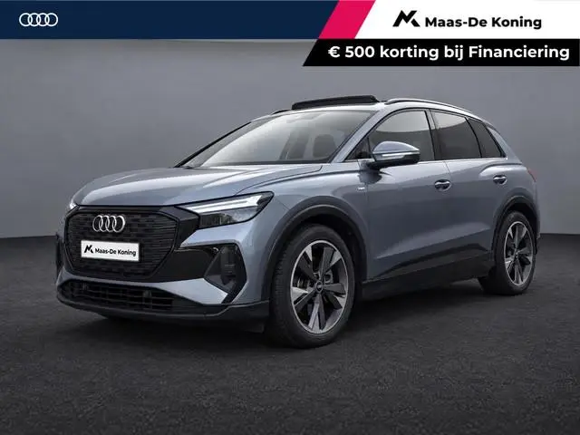 Audi Q4 e-tron 40 S edition 77 kWh 204pk · Panoramadak · Camera · Keyless · Dodehoeksensor · Head-Up...