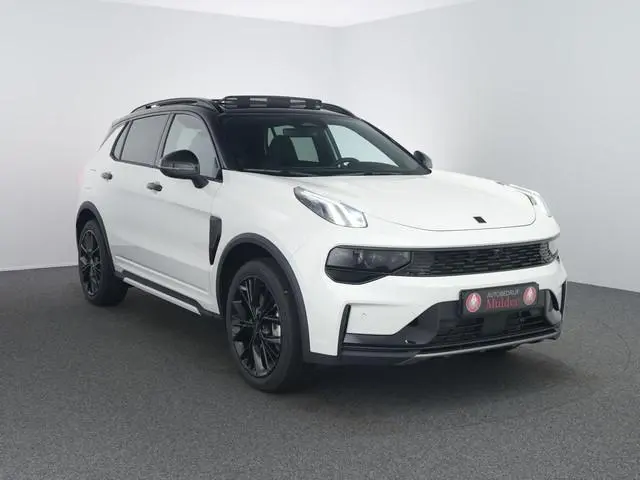 Lynk & Co 01