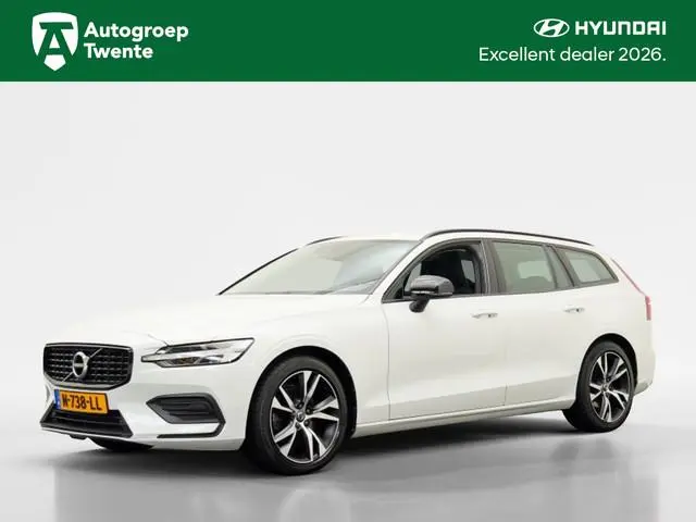 Volvo V60 2.0 B3 Momentum Advantage | Elek. trekhaak | Navi | Camera