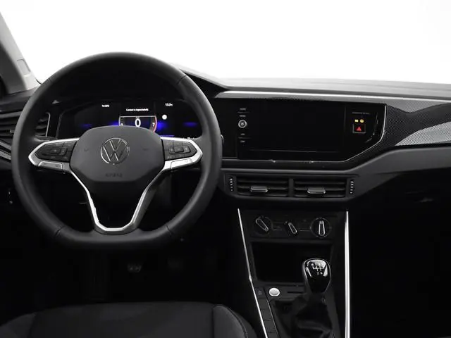 Volkswagen Taigo Life Edition 1.0 TSI 95 pk 5 versn. Hand · Camera · Apple/Android Car Play · P-Sens...