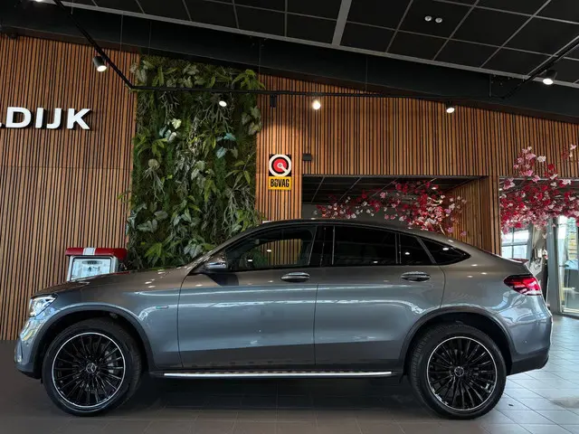 Mercedes-Benz GLC-klasse Coupé 300e 4MATIC Premium Plus Pannorama elektr trekhaak