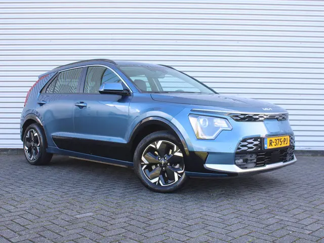 Kia Niro EV DynamicLine 64.8 kWh | Trekhaak | Clima | Camera | Cruise adapt. | Apple Carplay/Android...