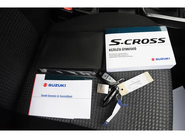 Suzuki S-Cross