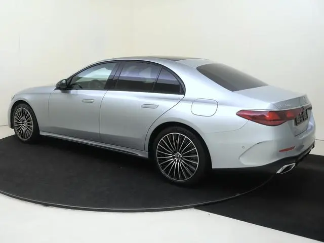 Mercedes-Benz E-klasse 300 e Sport Edition / Superscreen / Memory-Stoelen / Burmeister / Panaroma-da...