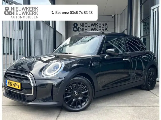 MINI 5-Deurs 1.5 Cooper Classic | SCHUIF/KANTELDAK | HEAD-UP DISPLAY | HARMAN/KARDON | CAMERA | CARP...