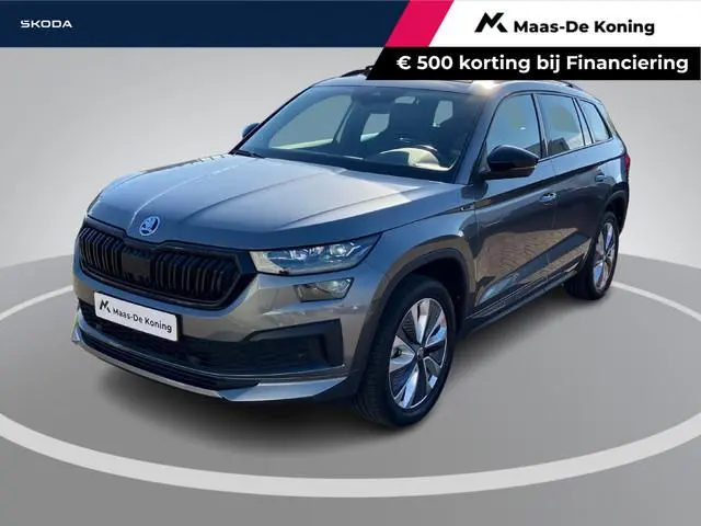 Skoda Kodiaq 1.5TSI/150PK Sportline Business 7p. DSG · Panoramadak · Apple/Android Car Play · Camera...