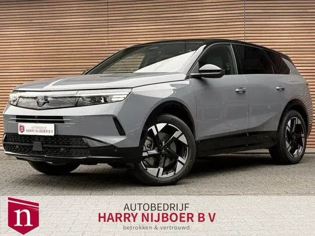 Opel Grandland 1.6 Turbo Plug-in-Hybrid Ultimate Trekhaak / 360* Camera / Navi / Clima / LED / AGR