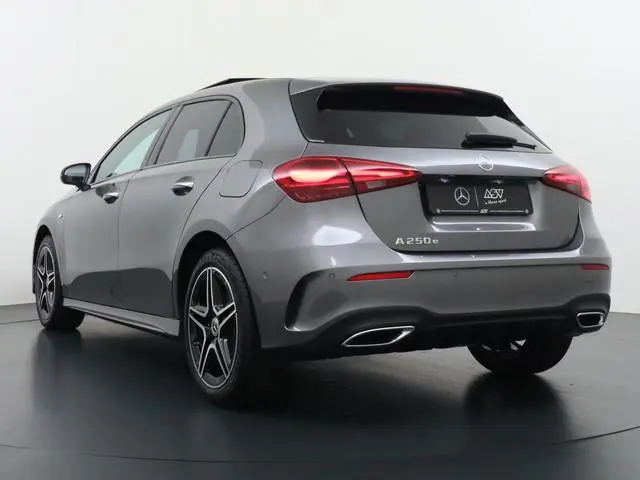Mercedes-Benz A-Klasse 250 e Business Solution AMG | Panorama - Schuifdak | Multibeam Led | Apple Ca...