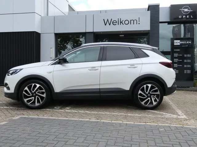 Opel Grandland X 1.6 Turbo 180pk Ultimate | Trekhaak | Leder | 19'' LMV