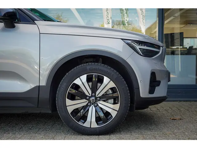 Volvo C40