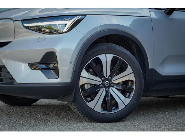 Volvo C40
