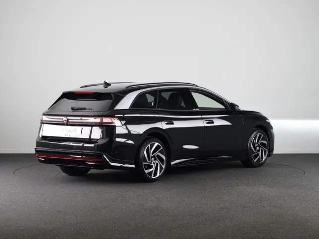 Volkswagen ID.7 Tourer Pro Business 77 kWh accu, 210 kW / 286 pk Variant 231PK | 17% bijtelling* | 20" LM velgen | Navigatie | 360 gradencamera | Matrix koplampen | Onderhoud tot 30-6-2030