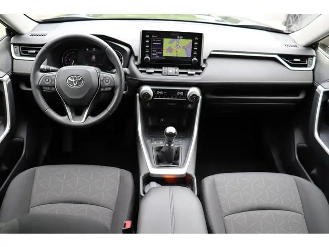 Toyota RAV4 2.0 VVT-iE Active, Trekhaak trekgewicht 2000KG, Parkeercamera, Adaptieve cruise control,...