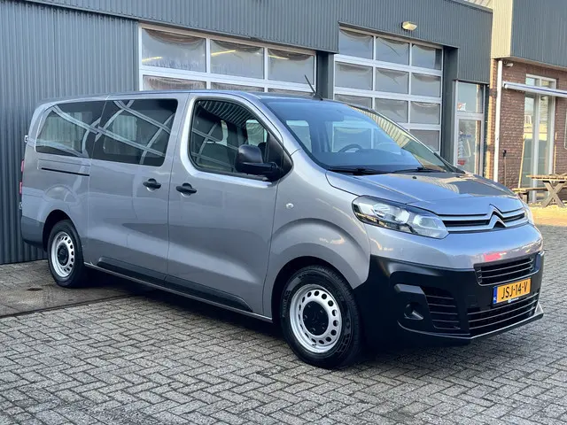 Citroën Jumpy 1.5 BlueHDi XL Marge BTW en BPM vrij!! Airco Cruise controle Trekhaak 2500kg Navigatiesysteem Personenvervoer 8-Persoons Parkeerhulp achter Apple carplay 1e eigenaar Euro 6 Bpm en Btw vrij voor particulier 