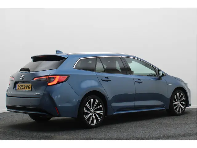 Toyota Corolla Touring Sports