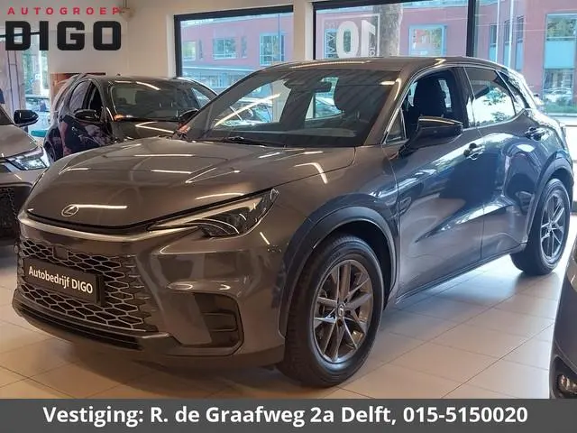 Lexus LBX 1.5 Business Line 2WD | Dodehoek detectie | Stuur- & Stoelverwarming | Navigatie | Parkeer...