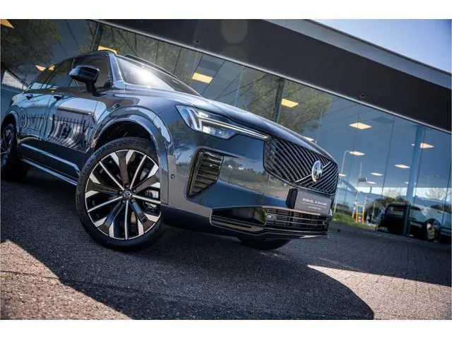 Volvo XC90 2.0 T8 Plug-in hybrid AWD Plus Dark ** Panodak ** Harman/Kardon **