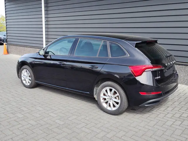 Skoda Scala 1.0 TSI 110pk H6 Ambition Panoramadak Camera Stoelverwarming