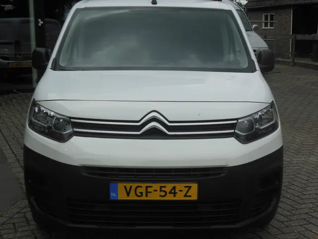 Citroën Berlingo 1.5 BlueHDI Control Exl. b.t.w. Staat in Hoogeveen