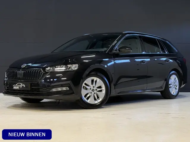 ŠKODA Octavia Combi 1.0 TSI Sport Business | Apple Carplay | Stoelverwarming | Trekhaak