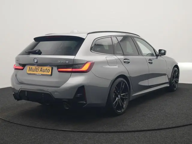 BMW 3-serie Touring 330e xDrive M Sport PHEV FACELIFT MODEL  293pk Dealer O.H. | Trekhaak Af Fabriek...