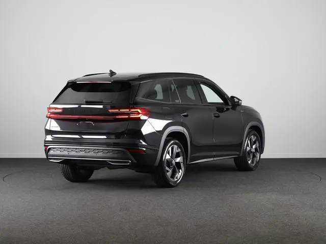 Skoda Kodiaq Sportline Business PHEV 1.5 TSI 204 pk 6 versn. DSG | Panoramadak | Trekhaak | Winterpa...