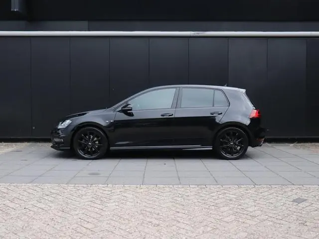 Volkswagen Golf 1.4 TSI ACT Business Edition R Connected | R LINE | DSG | STOELVERW. | PDC | CRUISE...