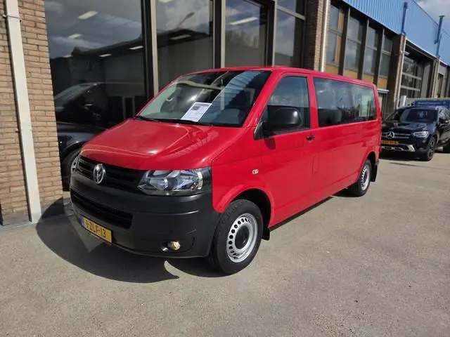 Volkswagen Transporter Kombi 2.0 TDI L2 Comfortline Autom. 8-Personen