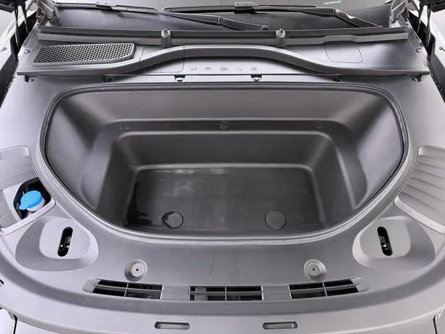 XPENG G9