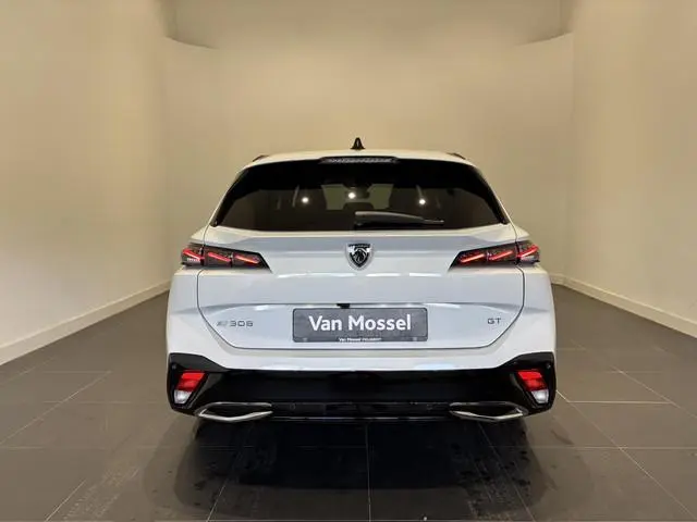 Peugeot e-308