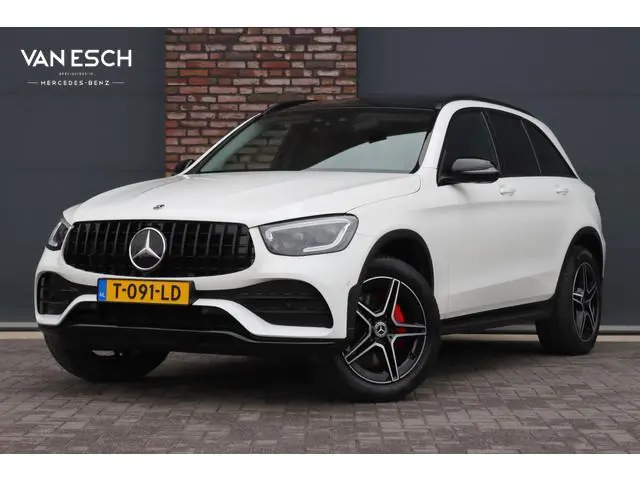 Mercedes-Benz GLC-klasse 300e 4MATIC AMG Line Premium+ | Distronic+ | Panoramadak | Burmester | Memo...