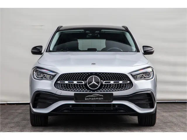 Mercedes-Benz GLA-klasse 250 e AMG Line, Pano, Widescreen, Nightpakket 2022