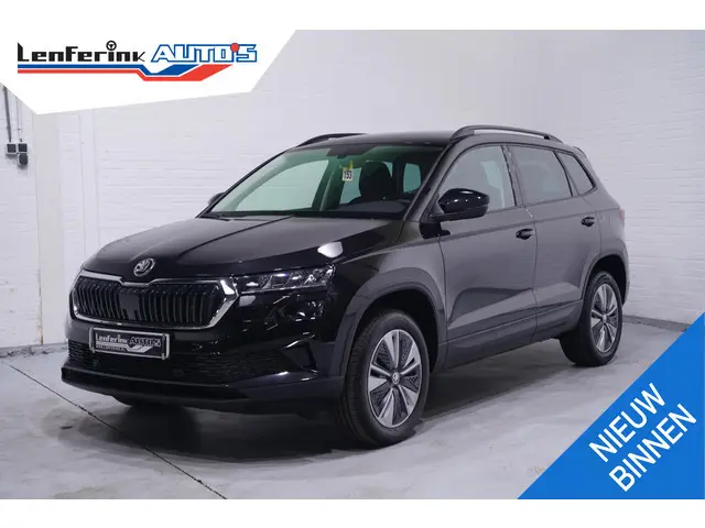 Skoda Karoq 1.5 TSI ACT Business Edition Plus NAP Clima Winterpakket Navi Camera PDC v+a  Voorruitve...