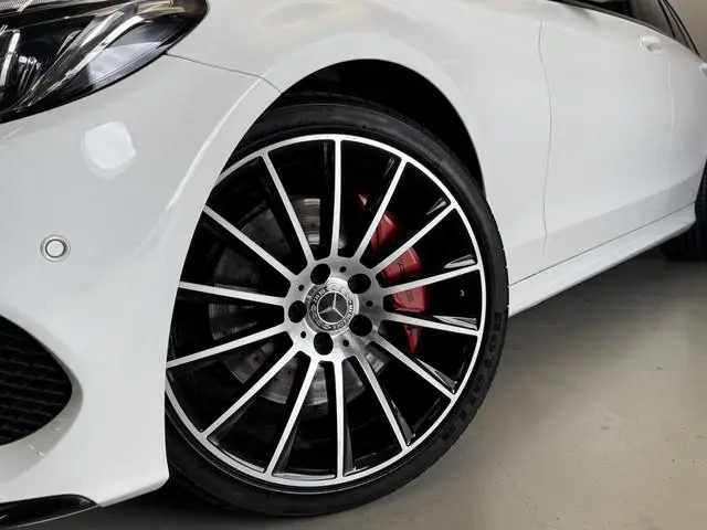 Mercedes-Benz C-klasse Estate 400 4MATIC Sport Edition | 19 Inch | AMG Styling | Camera | Panoramada...