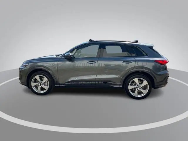 Audi Q5 2.0TFSIe-hybrid 220kW/299PK quattro S Line · Panoramadak · Leder · 360gr Camera · Drive sele...