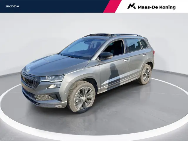 Skoda Karoq 1.5TSI/150PK ACT Sportline DSG · Panoramadak · Navigatie · Apple/Android Car Play · Gara...
