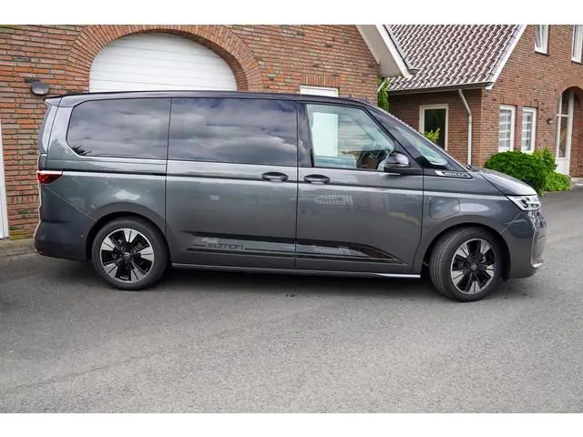 Volkswagen Multivan 1.5I E-hybrid Edition L2 4x4 Panoramadak Leder Trekhaak Area view 19'' Lichtmeta...
