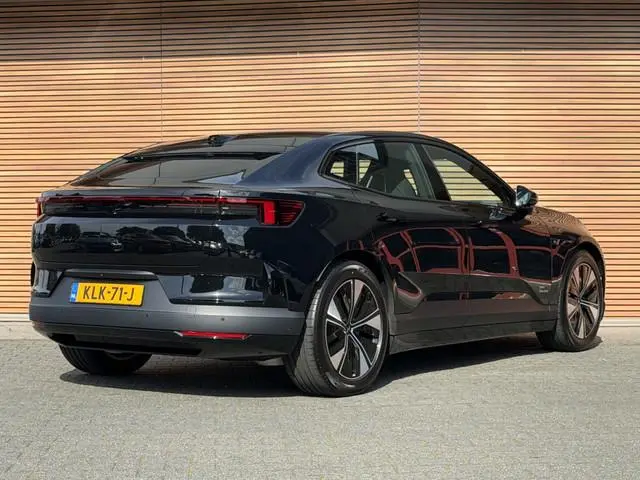 Polestar 4