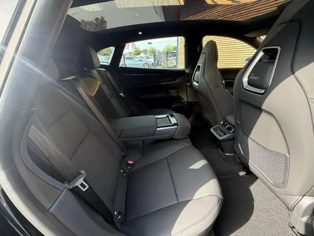 Polestar 4