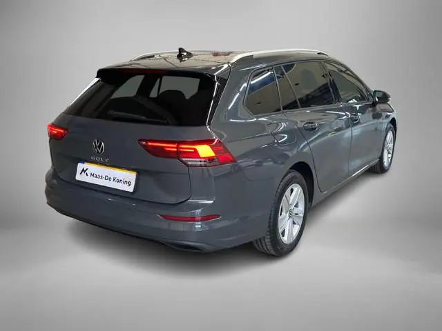 Volkswagen Golf Variant 1.0TSI/110PK Life Business · Navigatie · Camera + Parkeersensoren · Massage...