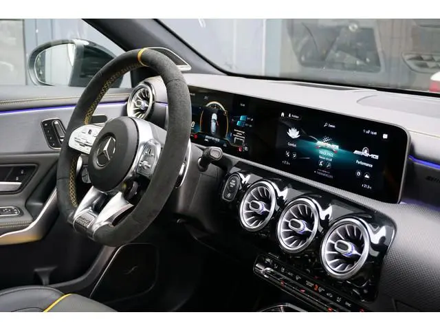 Mercedes-Benz A-klasse AMG 45 S 4MATIC+ Edition 1 422pk + RECARO / BURMESTER / PANO / 360° / DESIGNO