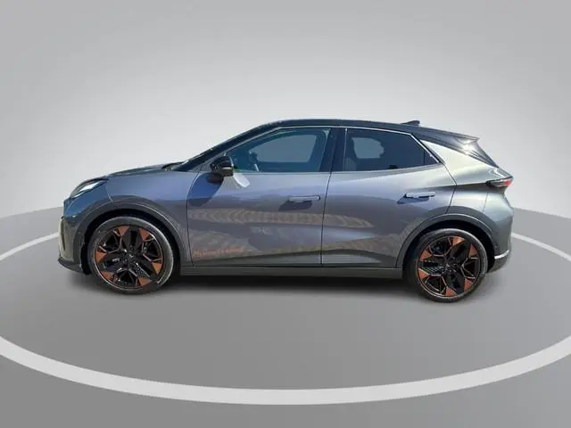 CUPRA Raval Performance First Edition 56 kWh Levering September