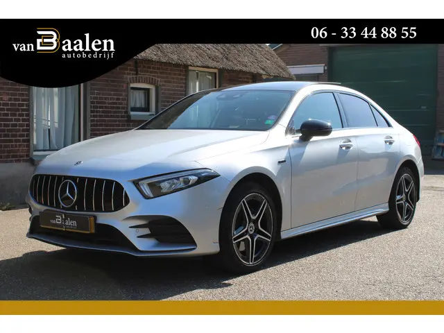 Mercedes-Benz A-klasse 250 e PHEV AMG Limited SOh 97,1% PANO LEER SFEER ORG NL 110000KM!!