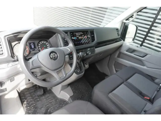 Volkswagen Crafter 140pk Automaat L3H2/L2H1 Apple carplay Trekhaak Navigatie Camera Airco Imperiaal