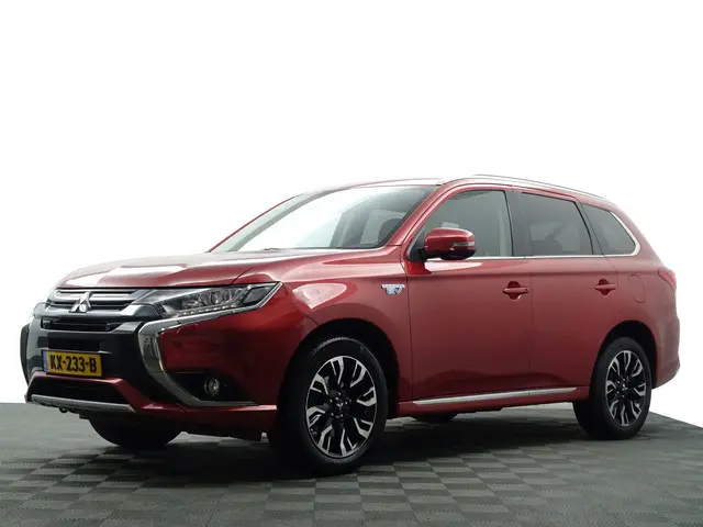 Mitsubishi Outlander 2.0 PHEV Executive Edition Aut- Xenon Led, Stoelverwarming, Camera, Park Assist...