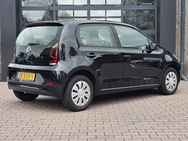 Volkswagen Up! 1.0 BMT move up! | Climatic | Executive | DAB+ | Composition Phone | All-seasons | 5-...