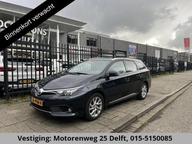 Toyota Auris Touring Sports 1.2T Dynamic NAVI. CRUISE CONTROL. PANORAMA DAK. TREKHAAK.