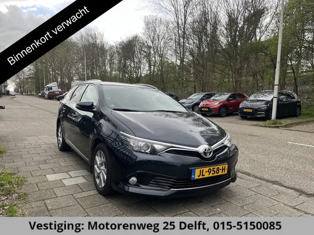 Toyota Auris Touring Sports 1.2T Dynamic NAVI. CRUISE CONTROL. PANORAMA DAK. TREKHAAK.